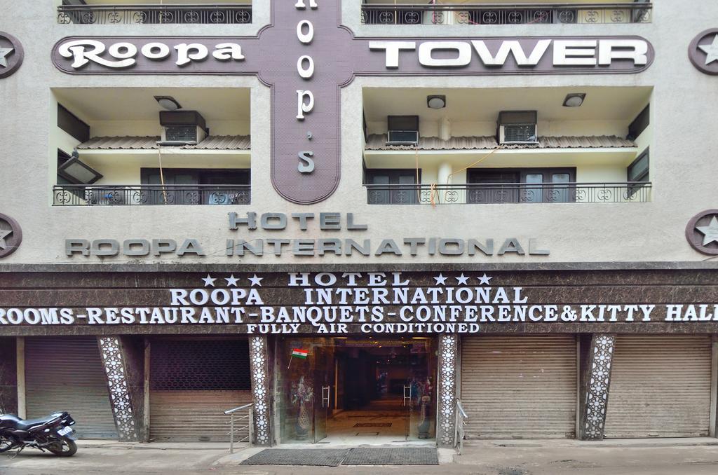 Hotel Roopa International Амритсар Экстерьер фото