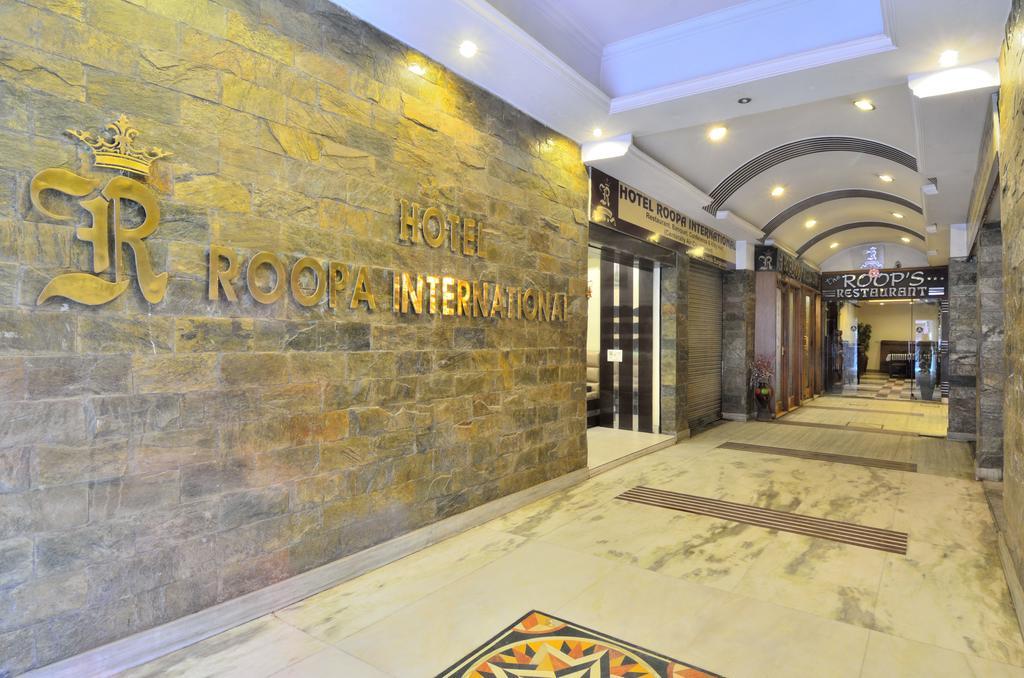 Hotel Roopa International Амритсар Экстерьер фото