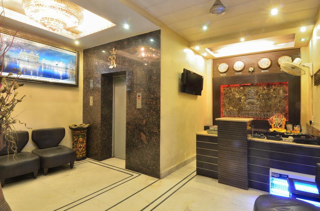 Hotel Roopa International Амритсар Экстерьер фото